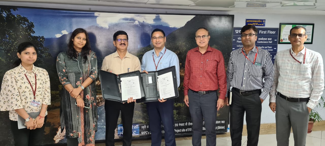 Signing of Agreement between NHPC and NEEPCO