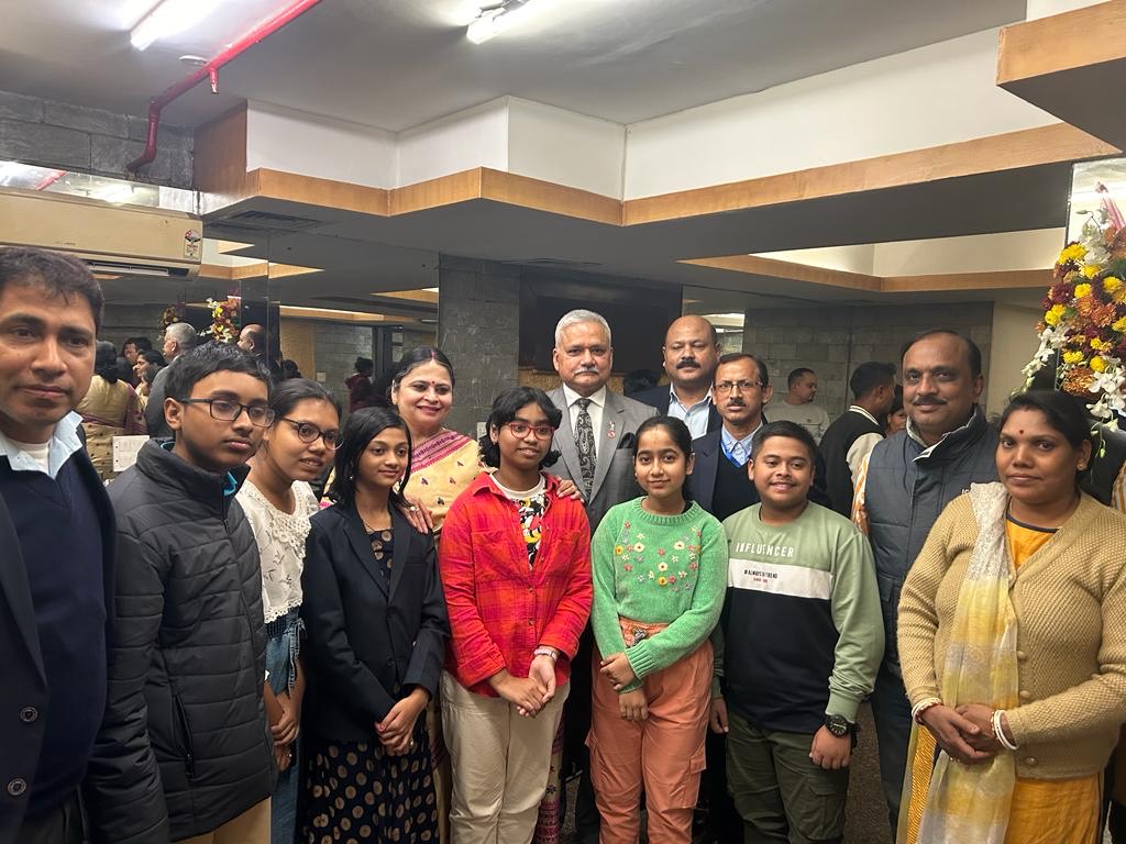 Director (Personnel), NEEPCO interacted with the children competing for the National Level Painting Competition on Energy Conservation-2023