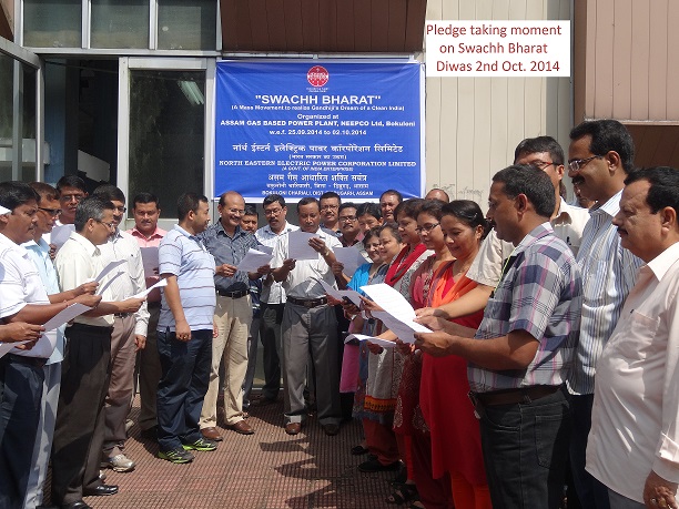 Pledge being taken on the occasion of Swachh Bharat Abhiyan by Officers and Staff, NEEPCO, AGBPS.